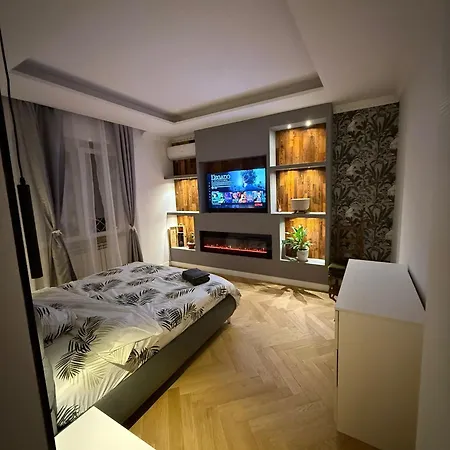 Relax House